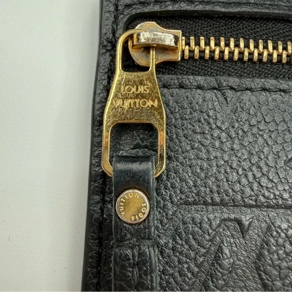 LOUIS VUITTON Empreinte Key Clés in Black Monogram. - Picture 7 of 9